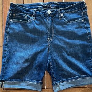 Cuffed high rise midi jean  shorts Seven indigo embroidered pockets 12
